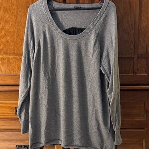 EUC Torrid Knit & Georgette Crewneck Sweater Mixed Media floral back size 3